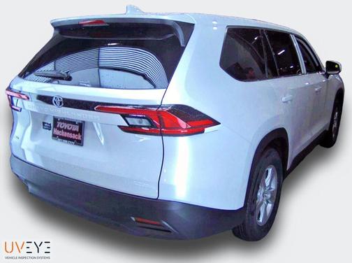 2026 Toyota Highlander LE