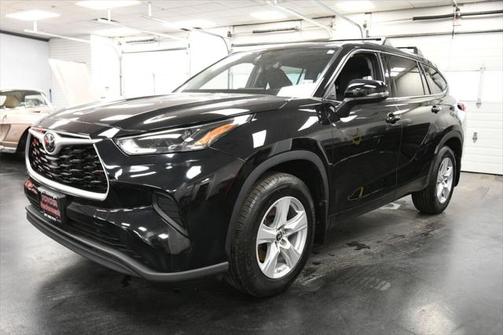 2022 Toyota Highlander L