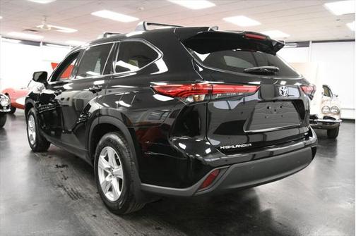 2022 Toyota Highlander L