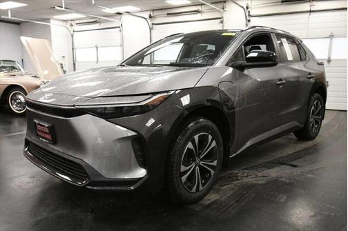 2025 Toyota bZ4X XLE