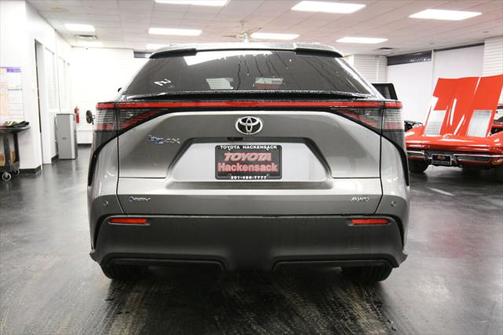 2025 Toyota bZ4X XLE