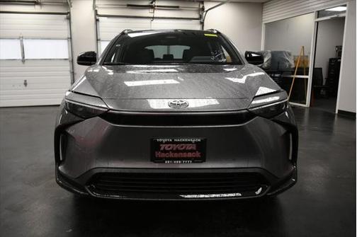 2025 Toyota bZ4X XLE