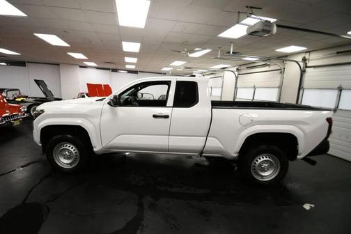2025 Toyota Tacoma SR