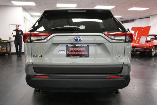 2023 Toyota RAV4 Hybrid XLE