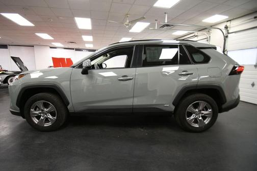 2023 Toyota RAV4 Hybrid XLE