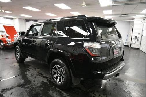 2024 Toyota 4Runner TRD Off Road