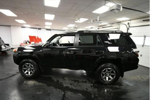 2024 Toyota 4Runner TRD Off Road