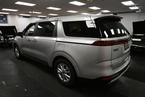 2022 Kia Carnival LXS