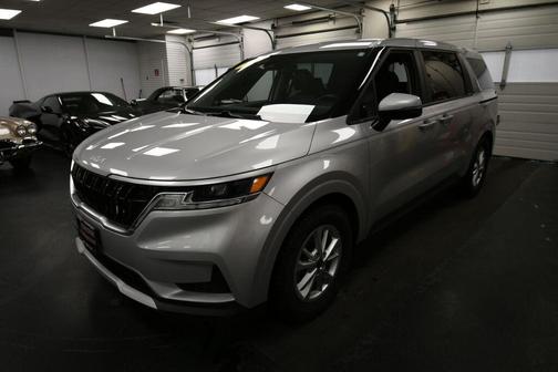 2022 Kia Carnival LXS