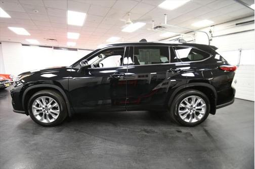 2022 Toyota Highlander Limited