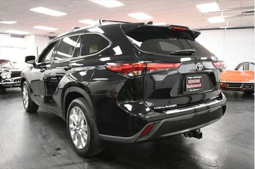 2022 Toyota Highlander Limited