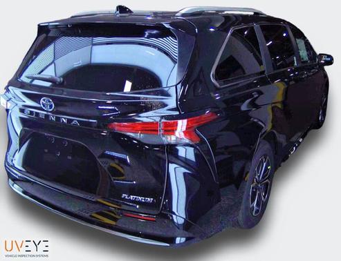 2025 Toyota Sienna Platinum