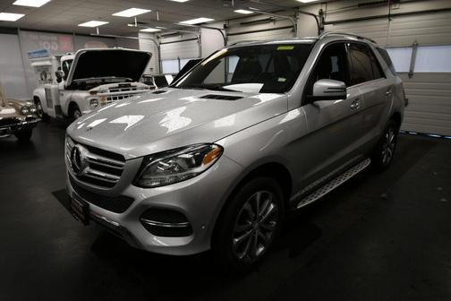 Iridium Silver Metallic 2019 Mercedes-Benz GLE 400 Base 4MATIC