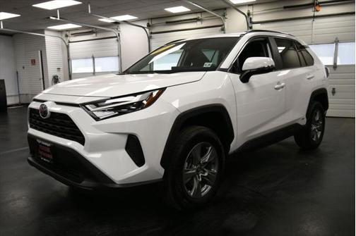 2024 Toyota RAV4 Hybrid XLE