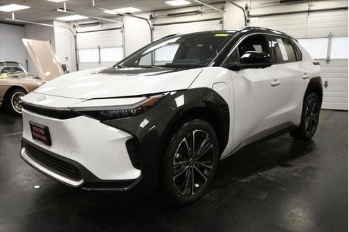 2025 Toyota bZ4X Limited