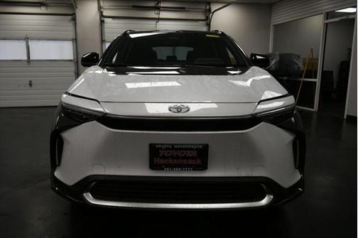 2025 Toyota bZ4X Limited