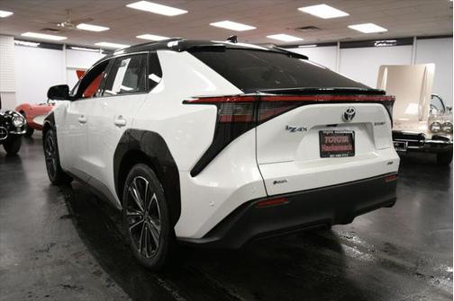2025 Toyota bZ4X Limited