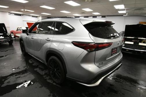 2024 Toyota Highlander XSE