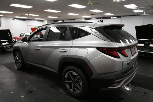 Shimmering Silver 2026 Hyundai TUCSON SEL