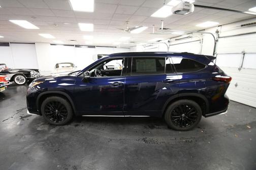 2024 Toyota Highlander XSE