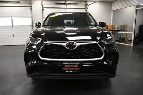 2022 Toyota Highlander L