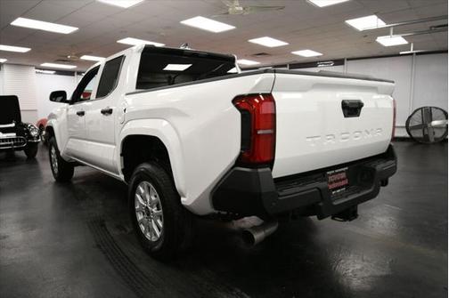 2025 Toyota Tacoma SR