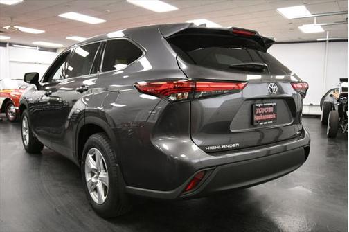 2022 Toyota Highlander L
