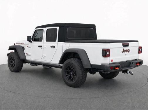 Bright White Clearcoat 2024 Jeep Gladiator Mojave