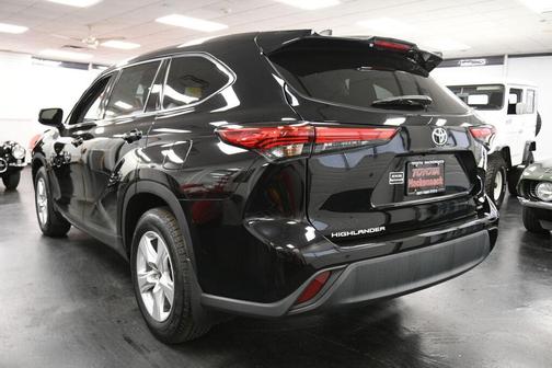 2022 Toyota Highlander L