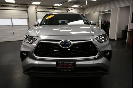 2020 Toyota Highlander Hybrid XLE