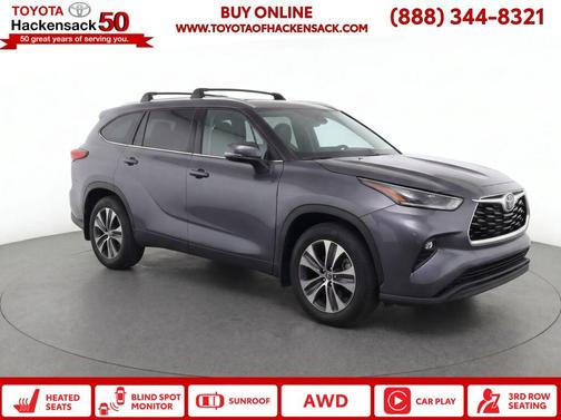 Gray 2023 Toyota Highlander XLE