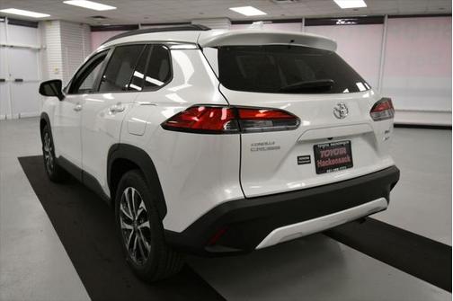 2023 Toyota Corolla Cross XLE