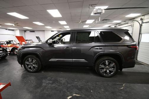 2024 Toyota Sequoia Capstone