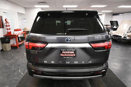 2024 Toyota Sequoia Capstone