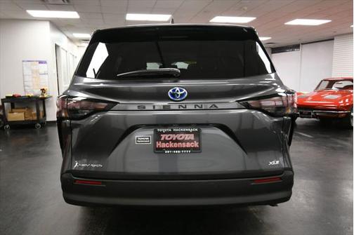 2025 Toyota Sienna XLE 7 Passenger