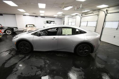 2024 Toyota Prius LE