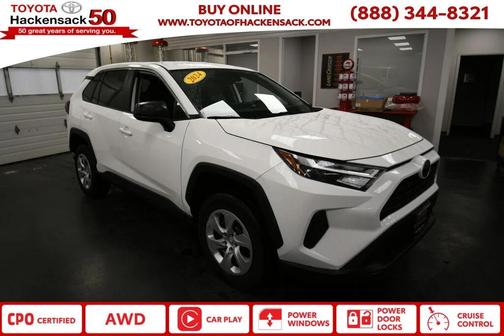 2024 Toyota RAV4 LE
