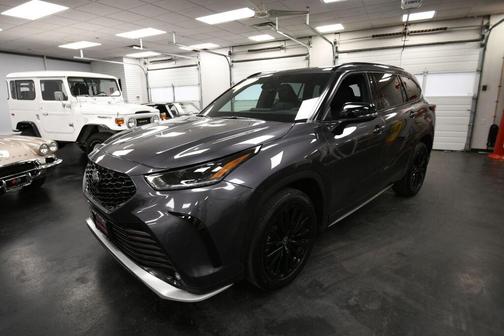 2024 Toyota Highlander XSE