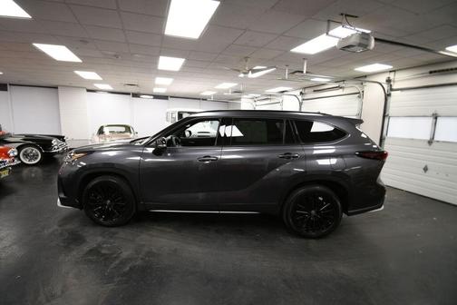 2024 Toyota Highlander XSE