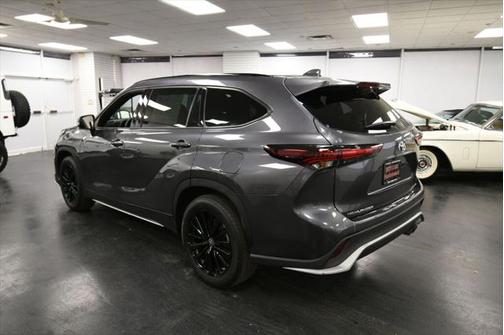 2024 Toyota Highlander XSE