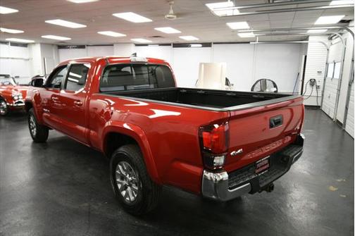 2018 Toyota Tacoma SR5