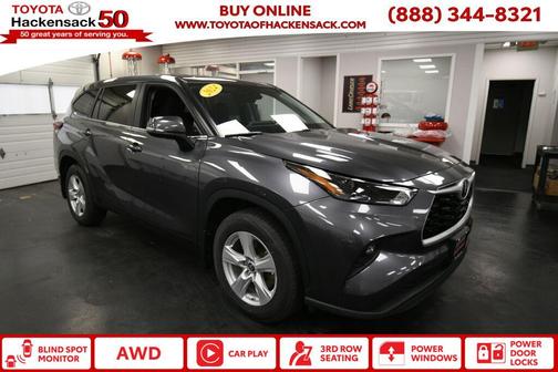 2024 Toyota Highlander LE