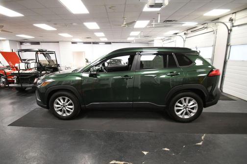 2023 Toyota Corolla Cross LE