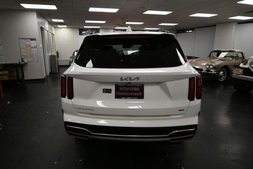 2023 Kia Sorento SX