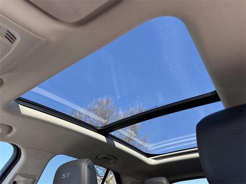 2023 Buick Envision Essence FWD