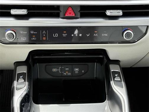 2025 Kia Sorento Hybrid EX