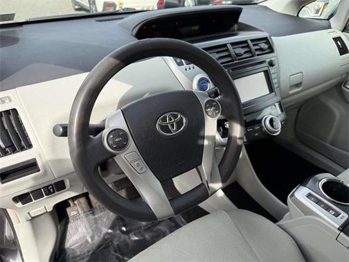 2012 Toyota Prius v Five