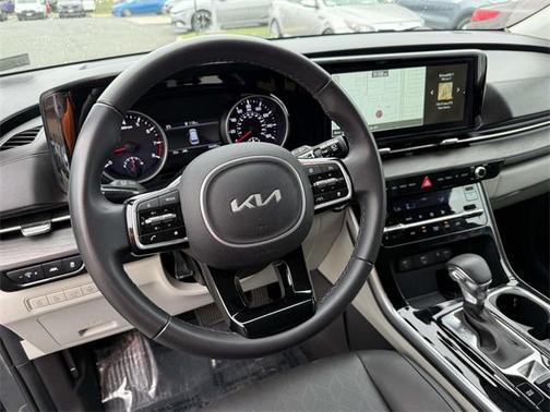 2023 Kia Carnival EX