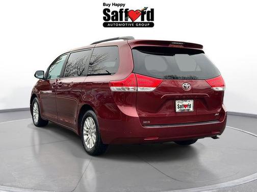 2014 Toyota Sienna XLE