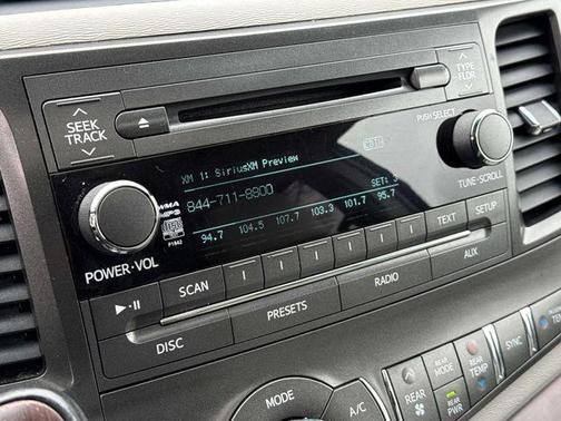 2014 Toyota Sienna XLE